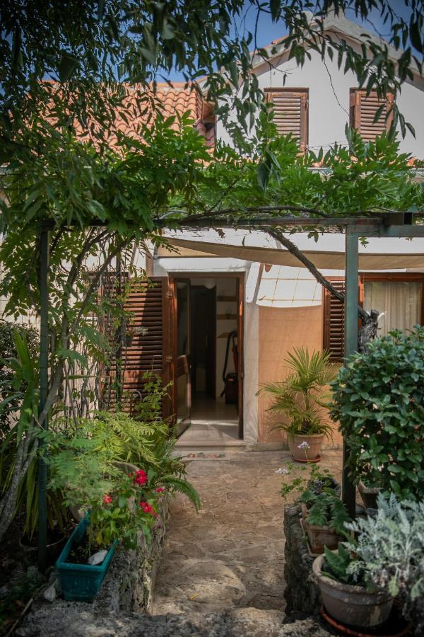 Apartman Silna Your New Home With Terrace And Garden Bobovisca Zewnętrze zdjęcie